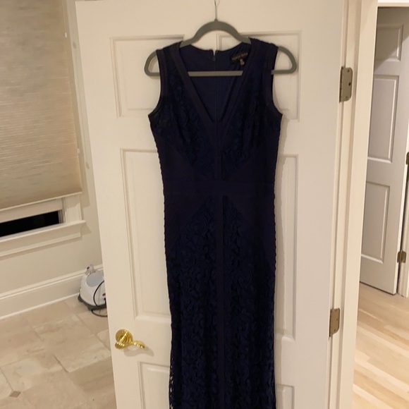 Todashi Shoji long lace dress! Perfect for a wedding! Work 2x. - Picture 3 of 7